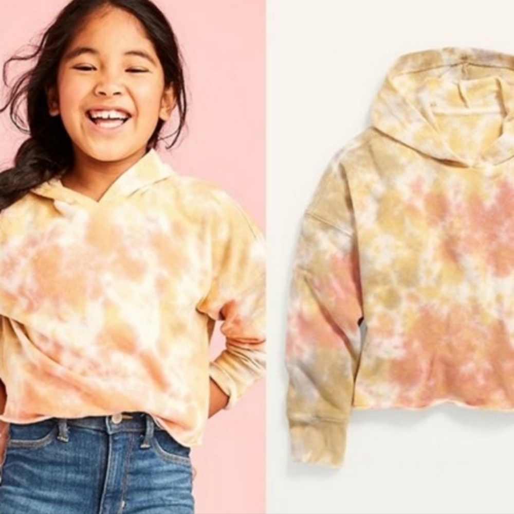 Girls Old Navy cropped tie dye hoodie